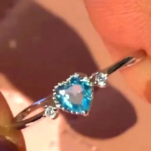 Stunning 925 Sterling silver promise ring sz 6 - Picture 7 of 17